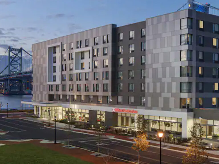 hiltongardeninn header 768x576